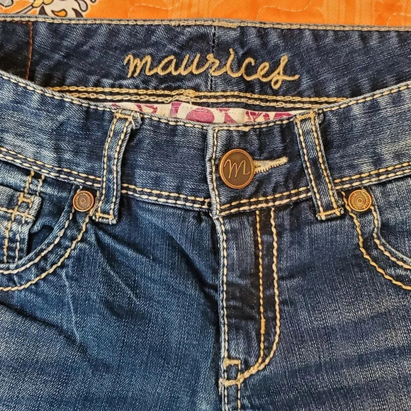 Maurices Womens Denim Jeans Light Wash Size 0 Regular low rise embroidery - Picture 5 of 9